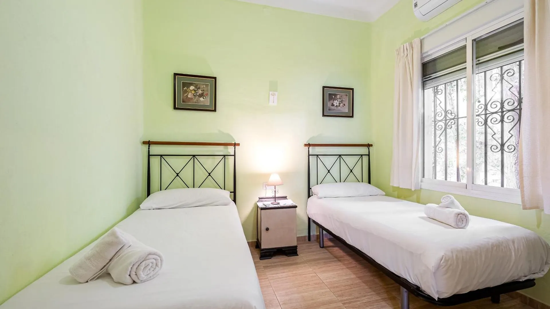 Stay U-Nique House Fernandez Shaw مالقة بيت للعطل